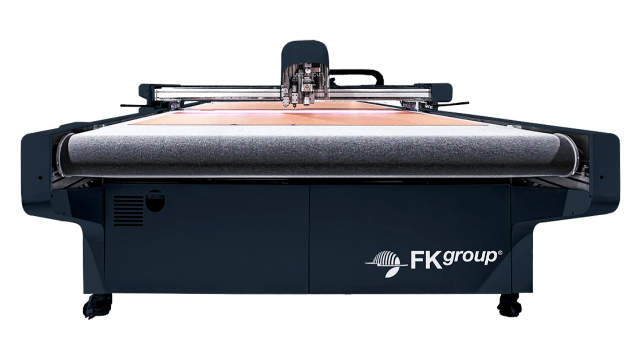 Ultracut High-Speed CNC Cutting Machine - FKgroup Spreading machine
